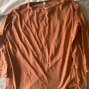 Lululemon 3/4 sleeve top